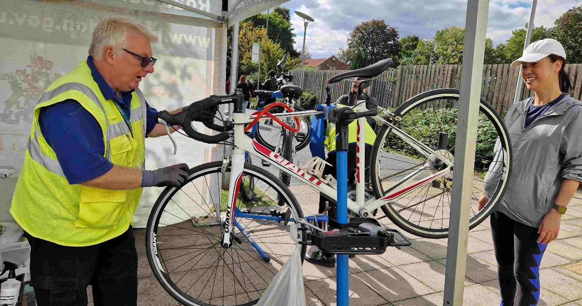 Hillingdon residents encouraged to reuse, recycle, and save some money