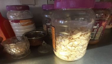Loosely stored nuts found in Uxbridge restaurant Javitri