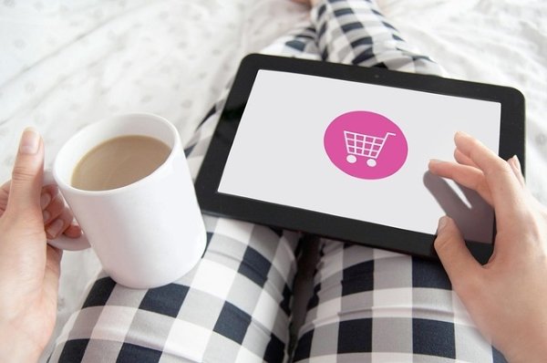 Image for Digital Skills for Life Workshop: Shopping online and internet safety