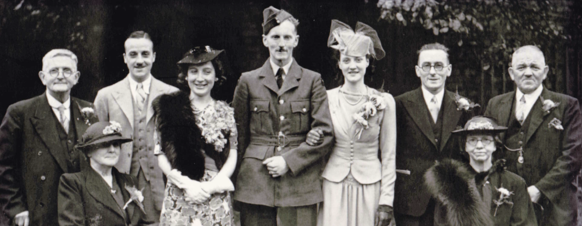 Frank and Maisie Campbell on their wedding day, 25 August 1940.