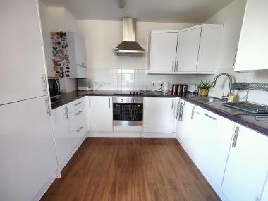 Flat 13 Broadmead Court - kitchen